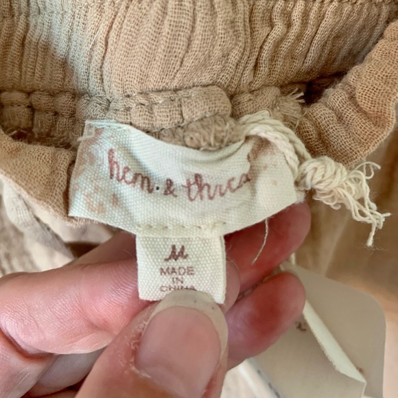 Hem & Thread Cotton Shorts - Picture 5 of 7